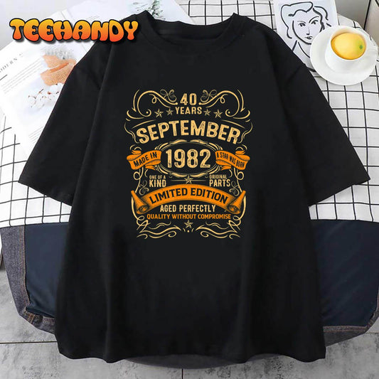 40th Birthday Gifts 40 Year Old Gift Vintage September 1982 T-Shirt